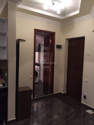 Квартира 3-комн 70 м² - Зураба Горгiладзе, Батумі