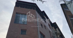 Квартира 3-комн 113 м² - Звіада Гамсахурдіа, Батумі