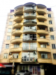 Квартира 2-комн 32 м² - Oлександра Пушкiна, Батумі