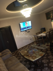 Квартира 3-комн 83 м² - Петра Багратіоні, Батумі