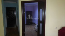 Квартира 2-комн 61 м² - Хайдара Абашидзе, Батумі