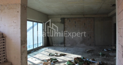 Квартира 89.15 м² - Леха і Марії Качинських, Батумі, Грузія