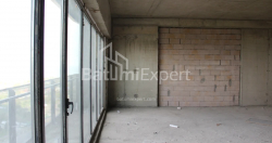 Квартира 75.75 м² - Леха і Марії Качинських, Батумі, Грузія