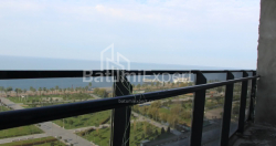 Квартира 75.75 м² - Леха і Марії Качинських, Батумі, Грузія