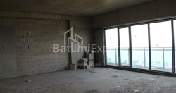Квартира 75.75 м² - Леха і Марії Качинських, Батумі, Грузія