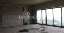 Квартира 75.75 м² - Леха і Марії Качинських, Батумі, Грузія