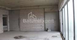 Квартира 75.75 м² - Леха і Марії Качинських, Батумі, Грузія