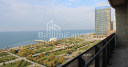Квартира 75.75 м² - Леха і Марії Качинських, Батумі, Грузія